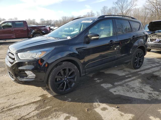 Ford Escape tit (2017)