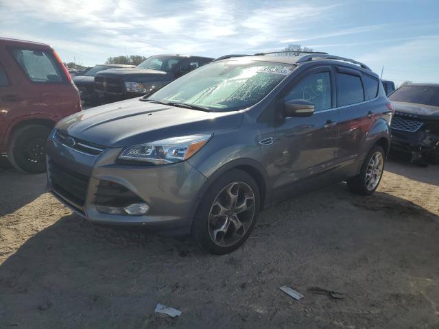 Ford Escape tit (2014)