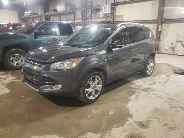 Ford Escape tit (2015)