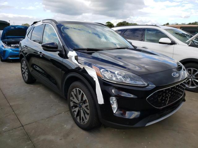Ford Escape tit (2020)