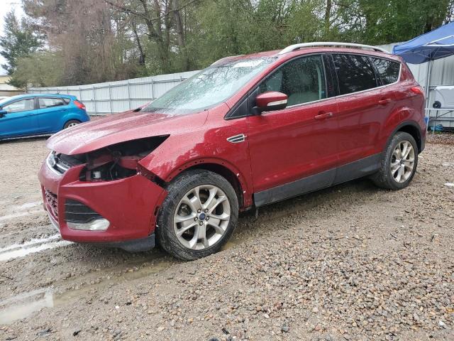 Ford Escape tit (2016)