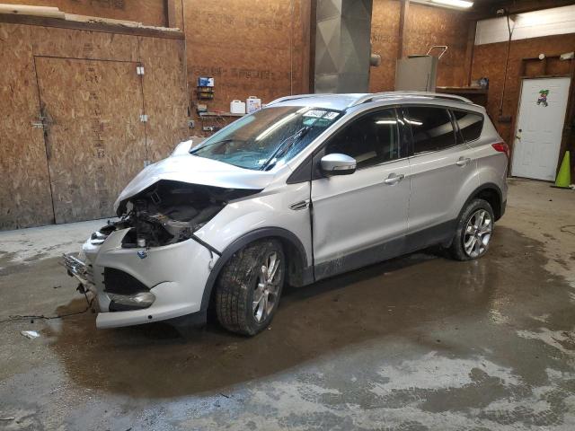 Ford Escape tit (2014)
