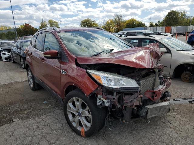 Ford Escape tit (2015)