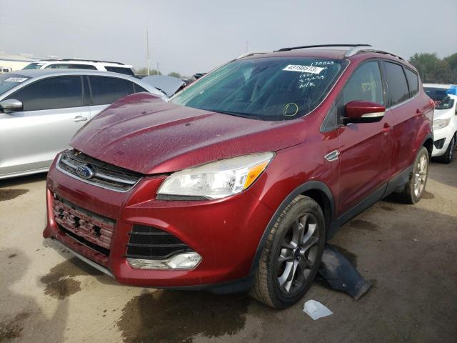 Ford Escape tit (2015)