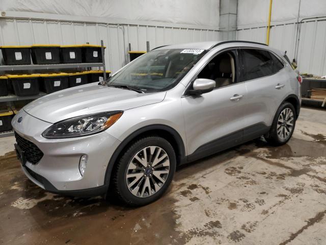Ford Escape tit (2020)