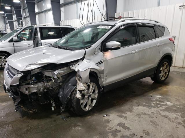 Ford Escape tit (2016)