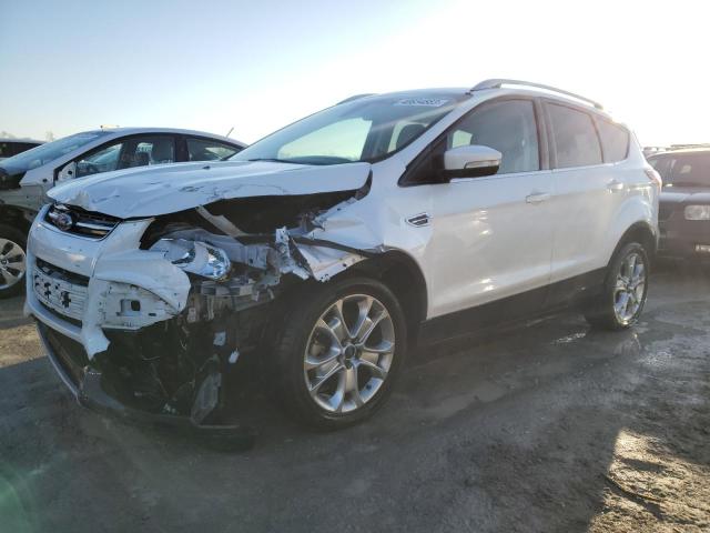 Ford Escape tit (2014)