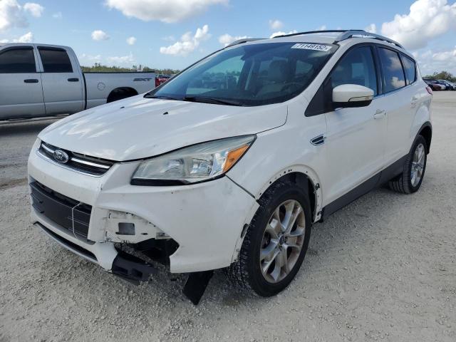 Ford Escape tit (2014)
