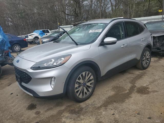 Ford Escape tit (2020)