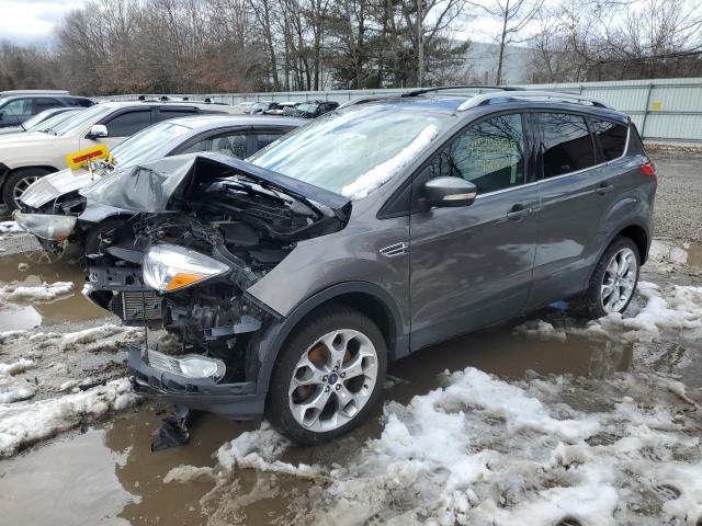 Ford Escape tit (2014)