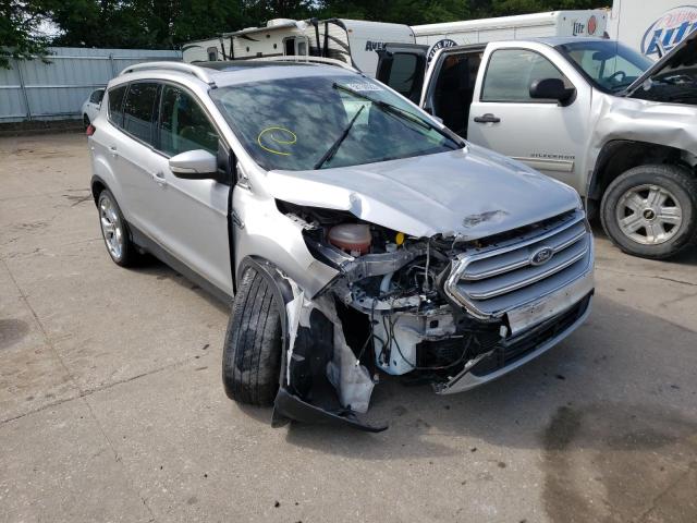 Ford Escape tit (2019)