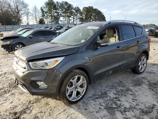 Ford Escape tit (2019)