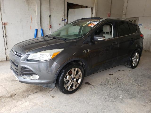 Ford Escape tit (2015)