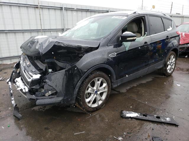 Ford Escape tit (2015)