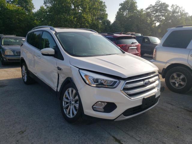 Ford Escape tit (2017)