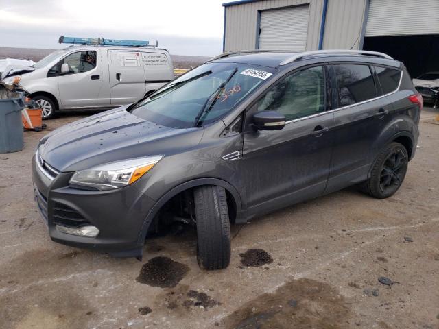 Ford Escape tit (2015)