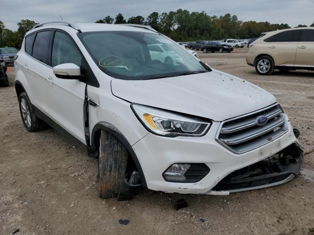 Ford Escape tit (2017)