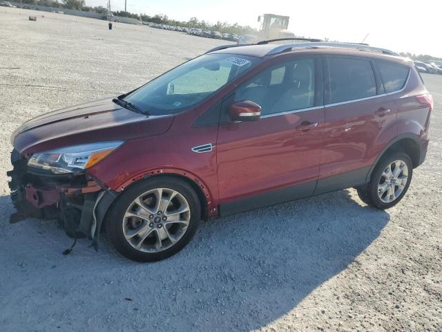Ford Escape tit (2016)