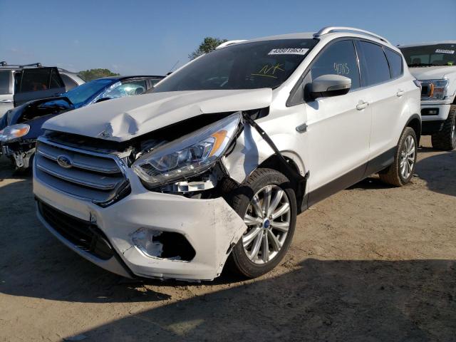 Ford Escape tit (2017)