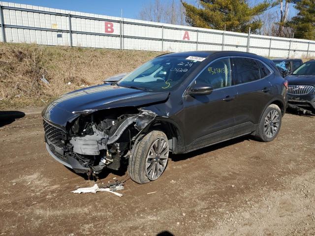 Ford Escape tit (2020)