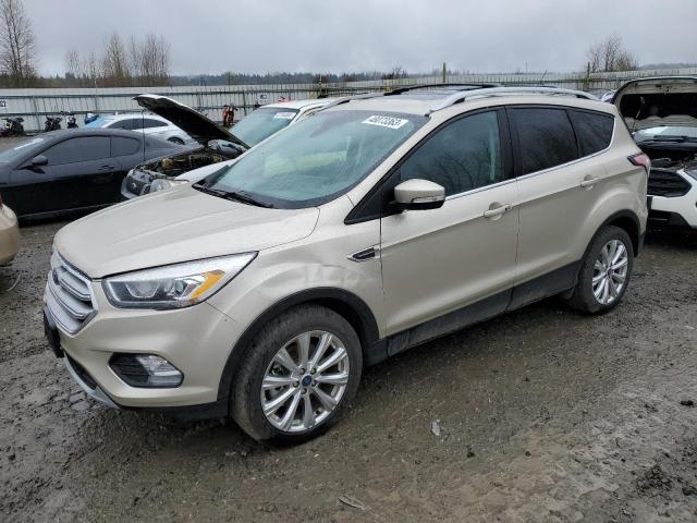 Ford Escape tit (2017)