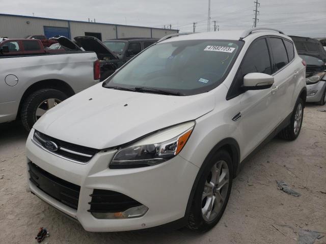 Ford Escape tit (2015)
