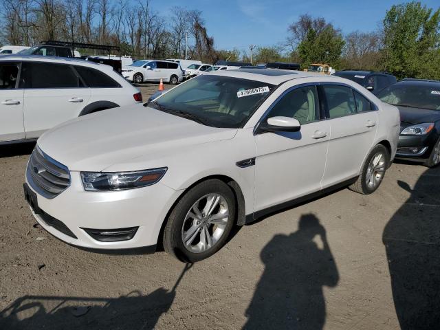 Ford Taurus sel (2015)
