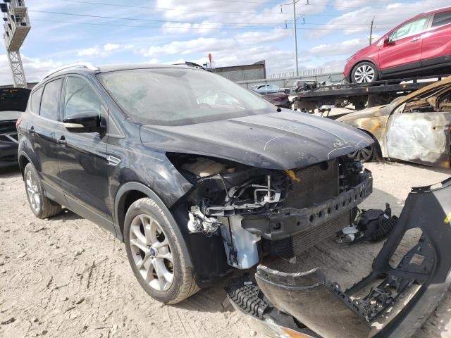 Ford Escape tit (2014)