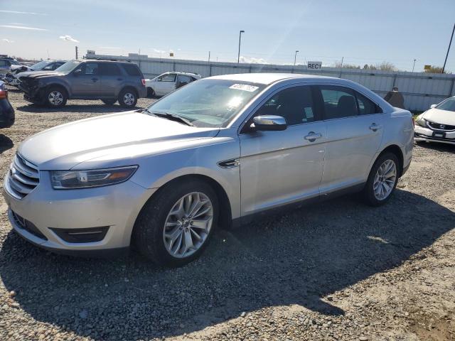 Ford Taurus lim (2015)