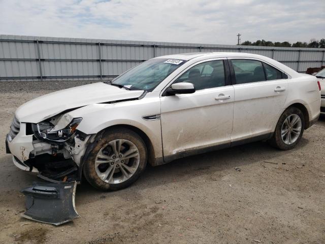 Ford Taurus sel (2017)