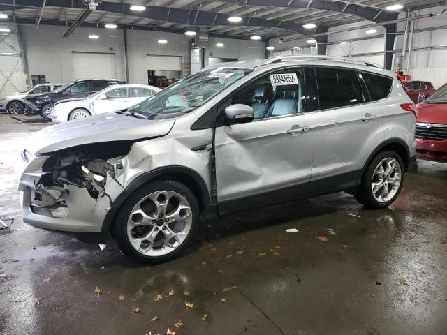 Ford Escape tit (2015)