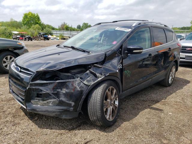 Ford Escape tit (2016)