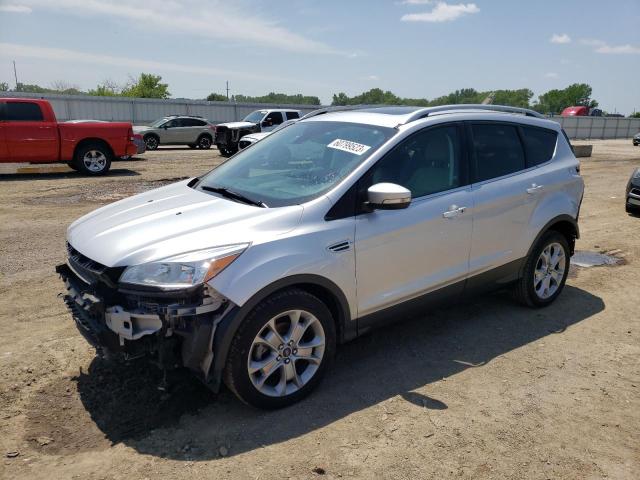 Ford Escape tit (2015)