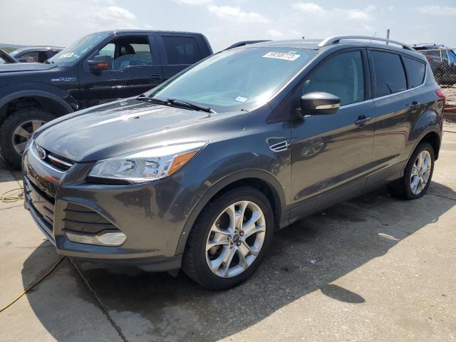 Ford Escape tit (2016)