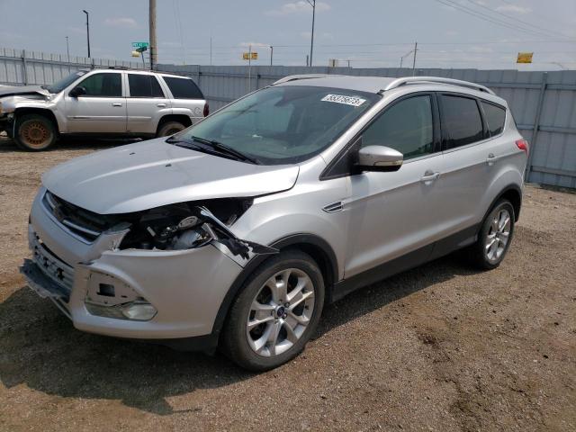 Ford Escape tit (2015)