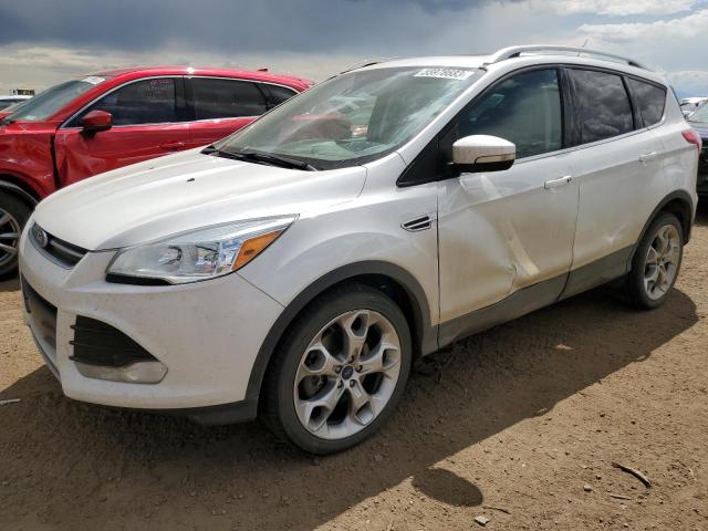 Ford Escape tit (2016)