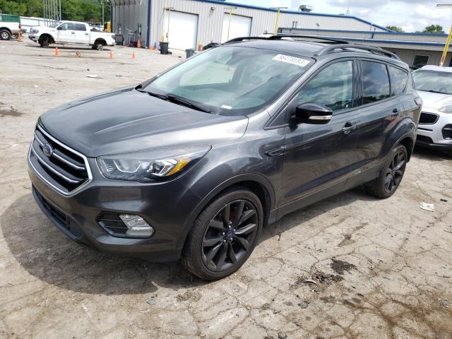 Ford Escape tit (2017)