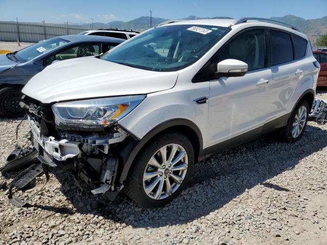 Ford Escape tit (2017)