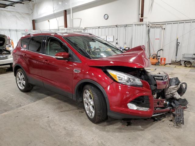 Ford Escape tit (2015)
