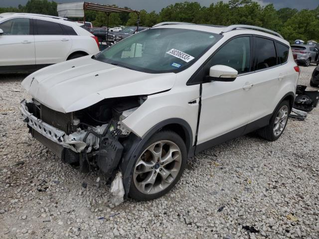 Ford Escape tit (2015)