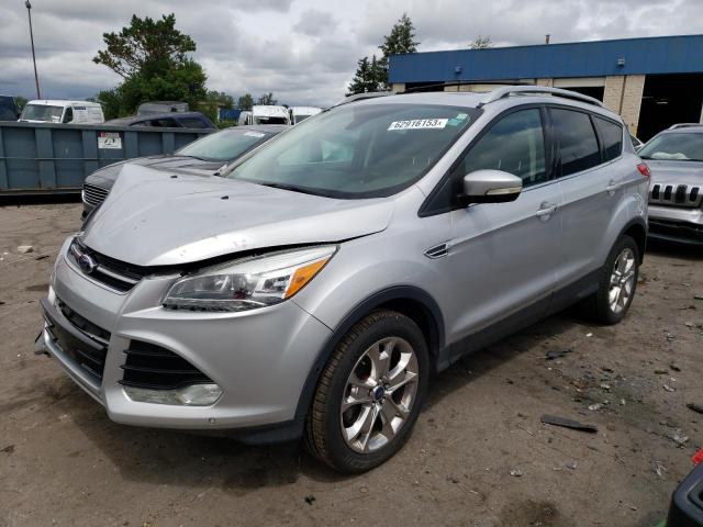 Ford Escape tit (2016)