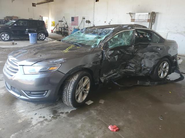 Ford Taurus sel (2015)