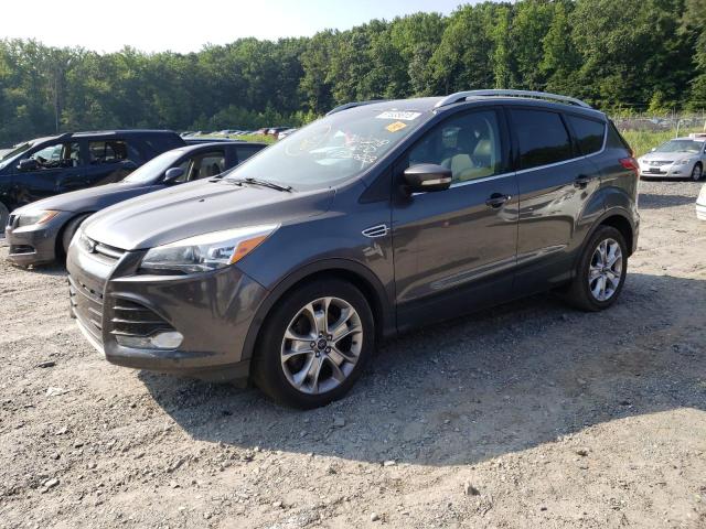Ford Escape tit (2016)