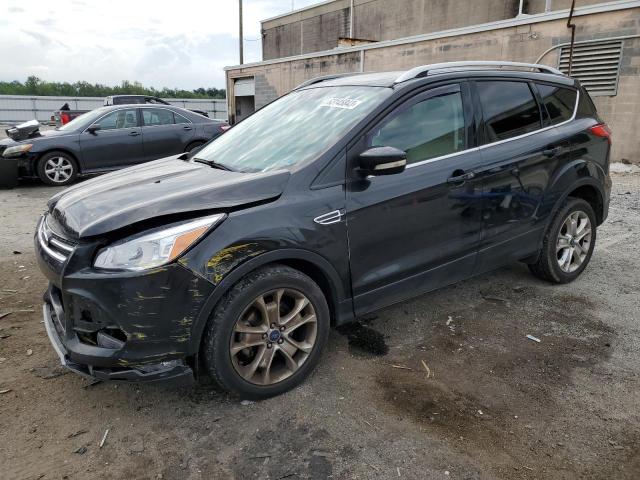 Ford Escape tit (2015)