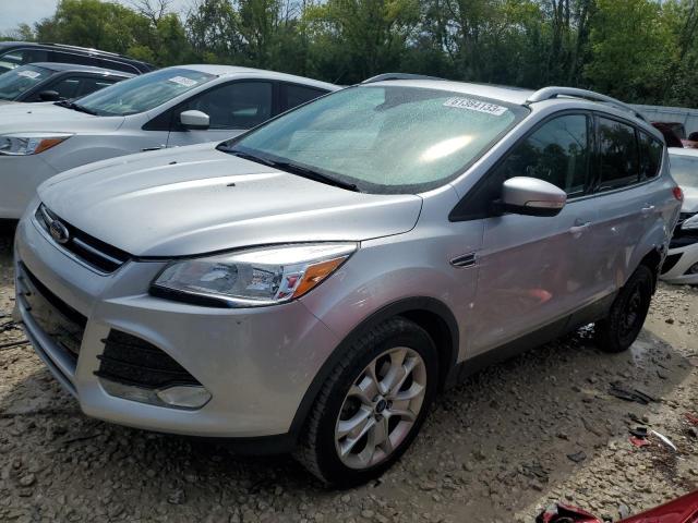 Ford Escape tit (2015)