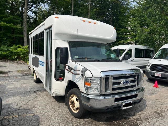 Ford Econoline (2014)