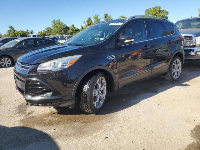 Ford Escape tit (2015)