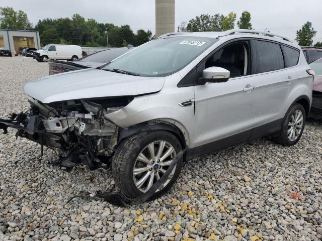 Ford Escape tit (2017)