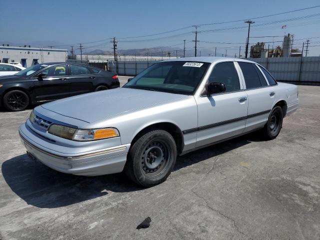Ford Crown vict (1996)