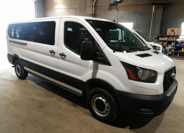 Ford Transit passenger wagon (2023)